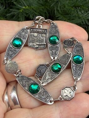 French CHATEAU de VILLANDRY Green Rhinestone Crystal Charm Bracelet fleur de lis